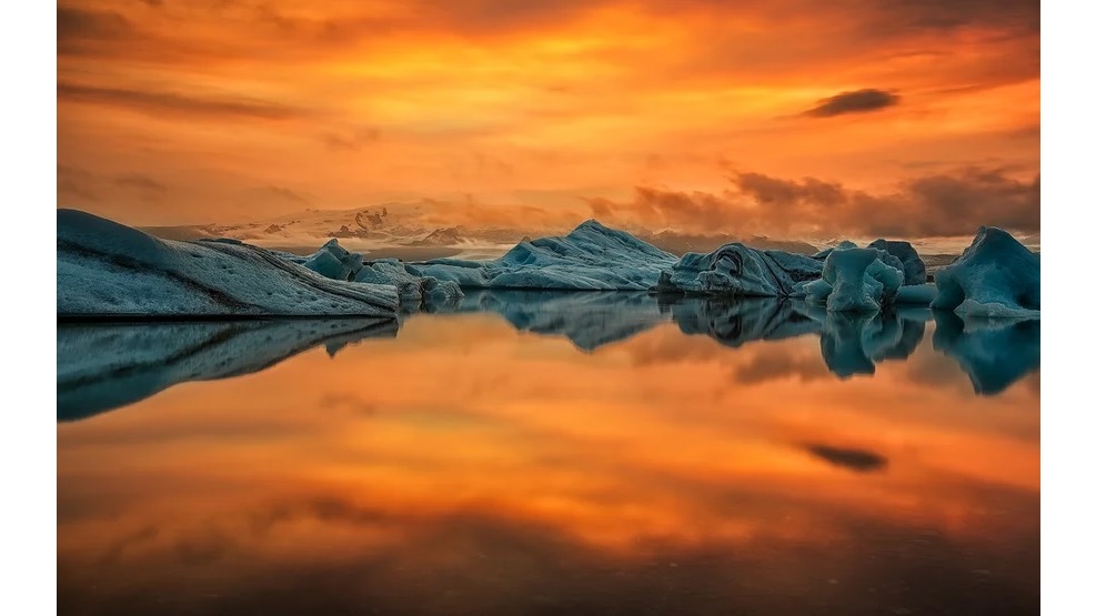خورشید نیمه شب